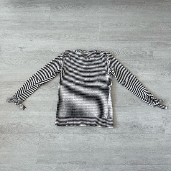 LOFT Sweater - Picture 3 of 6